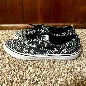 Vans classic low top storm trooper  size 13